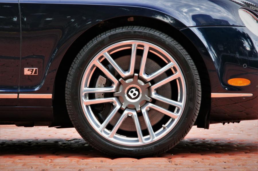 Колеса Bentley Continental GT Series 51 2010 года  (фото 23 из 67)